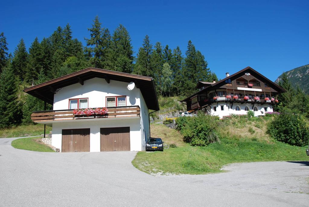Ferienwohnung Pension Tirol Бихлбах Екстериор снимка