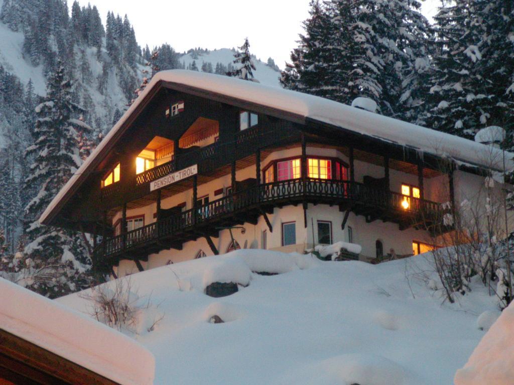 Ferienwohnung Pension Tirol Бихлбах Екстериор снимка