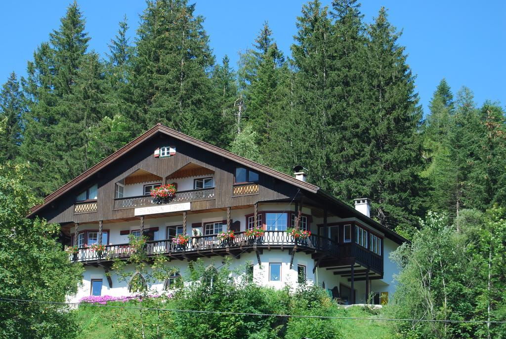 Ferienwohnung Pension Tirol Бихлбах Екстериор снимка