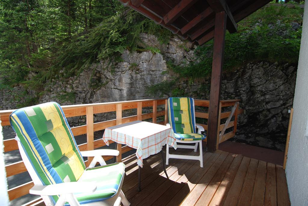 Ferienwohnung Pension Tirol Бихлбах Стая снимка