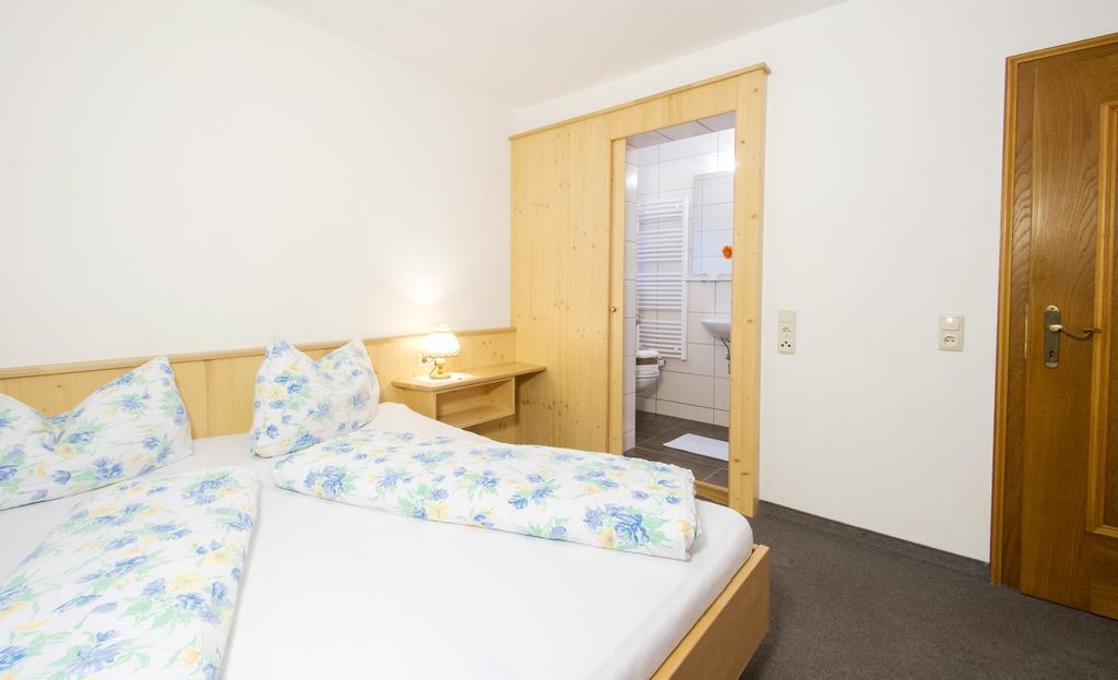 Ferienwohnung Pension Tirol Бихлбах Екстериор снимка