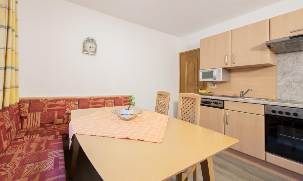 Ferienwohnung Pension Tirol Бихлбах Екстериор снимка