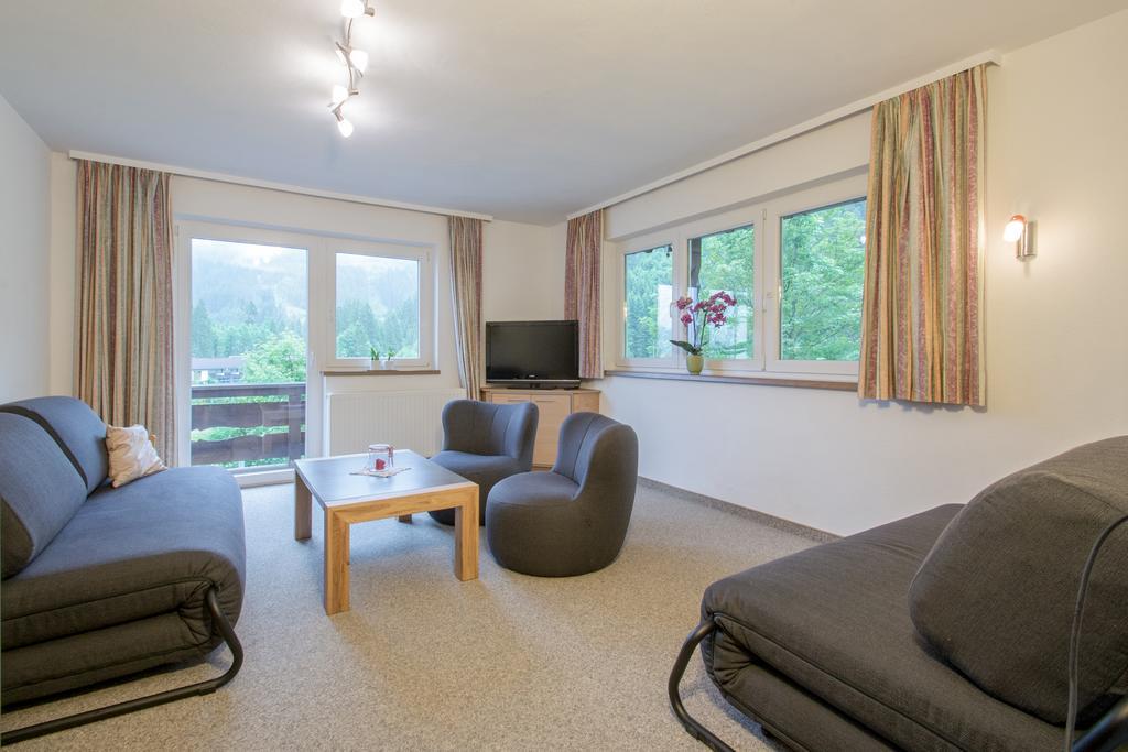 Ferienwohnung Pension Tirol Бихлбах Екстериор снимка