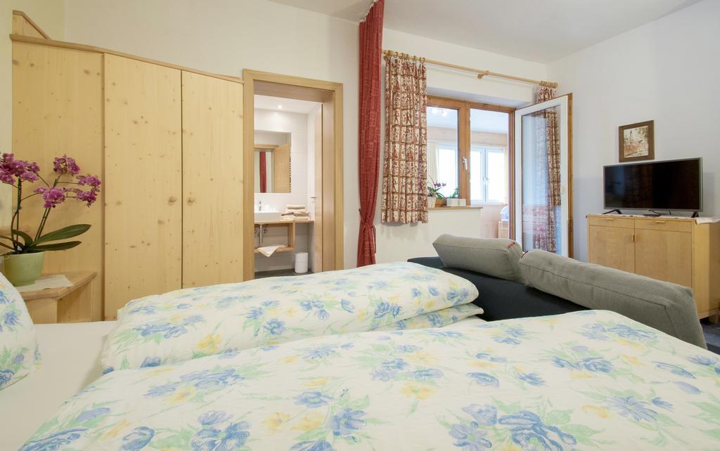 Ferienwohnung Pension Tirol Бихлбах Екстериор снимка