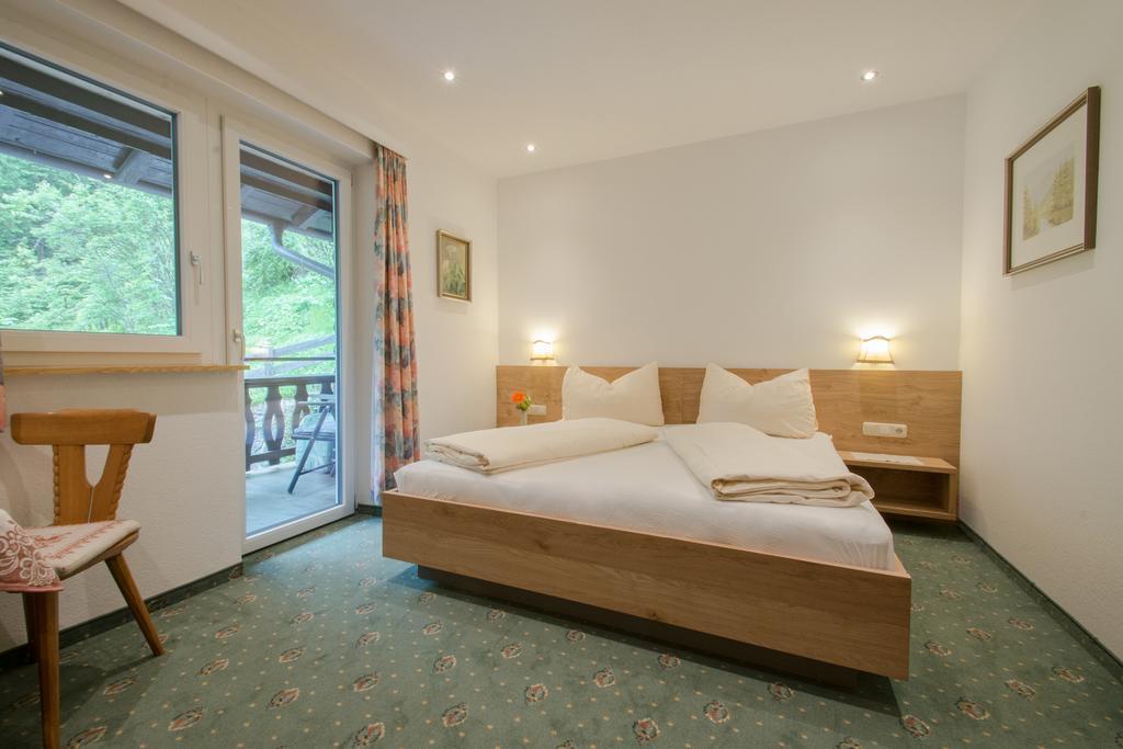 Ferienwohnung Pension Tirol Бихлбах Екстериор снимка