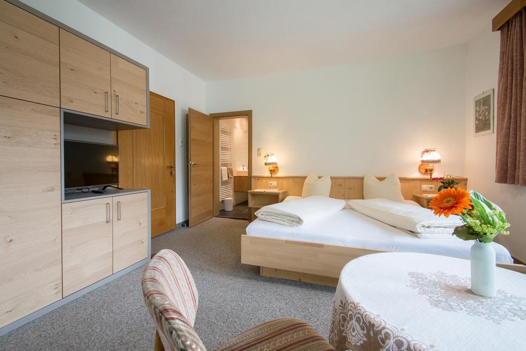 Ferienwohnung Pension Tirol Бихлбах Екстериор снимка