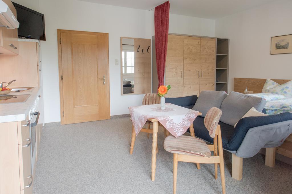 Ferienwohnung Pension Tirol Бихлбах Екстериор снимка