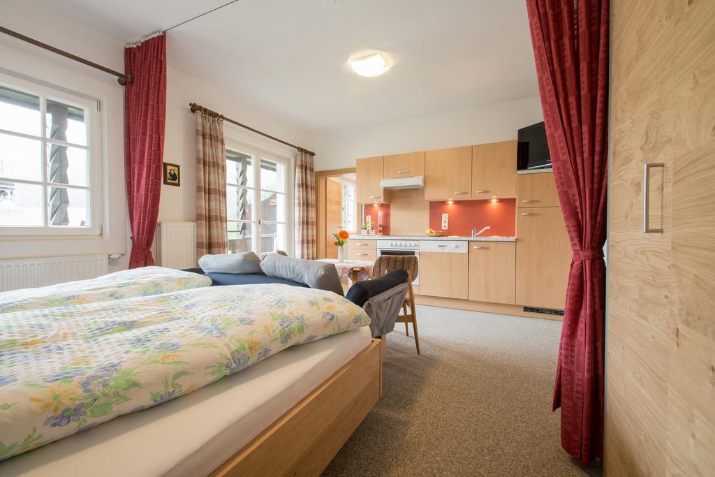 Ferienwohnung Pension Tirol Бихлбах Екстериор снимка